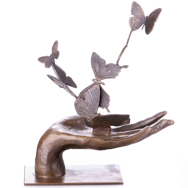 Kéz pillangókkal - modern bronz szobor képe